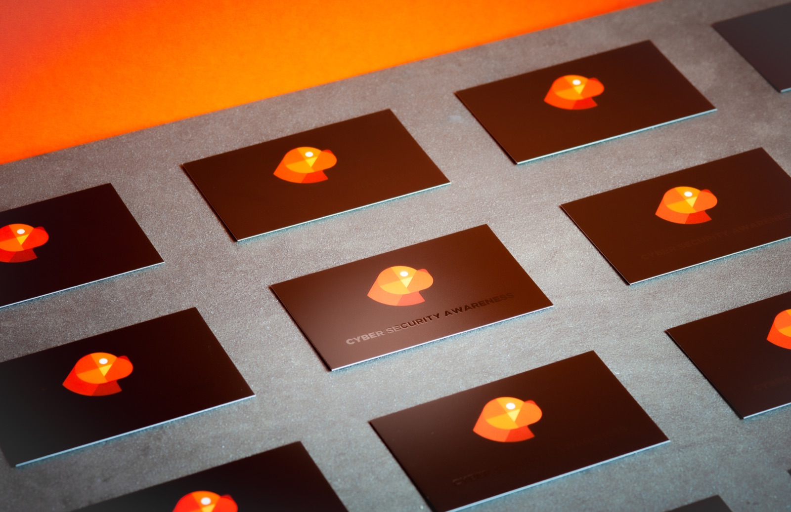 Printing Spot UV Varnished Premium Business Cards for SecureAZ
