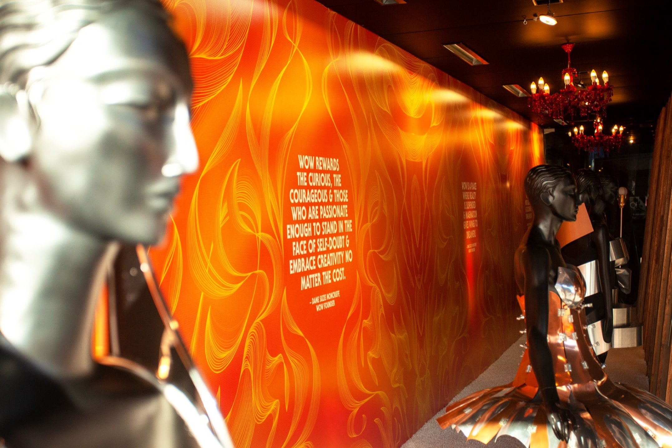 Printing a 17 meter long wall decal for QT. Printing a 17 meter long wall decal for QT.